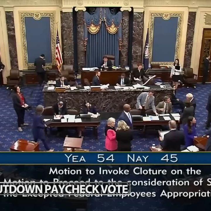 Bill fails in Congress that would pay essential workers during government shutdown